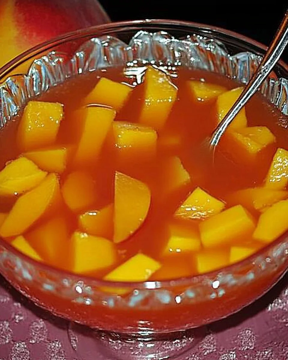 Alkoholfreier Pfirsich- und Mandarinenpunsch