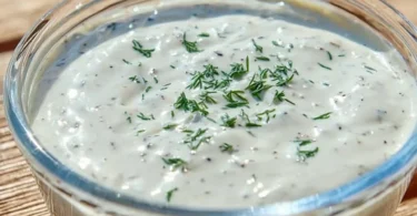 Hausgemachte Döner Sauce mit Joghurt-Mayonnaise und Knoblauch