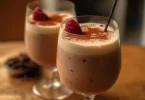 Hausgemachte Baileys Irish Cream in einem Glas