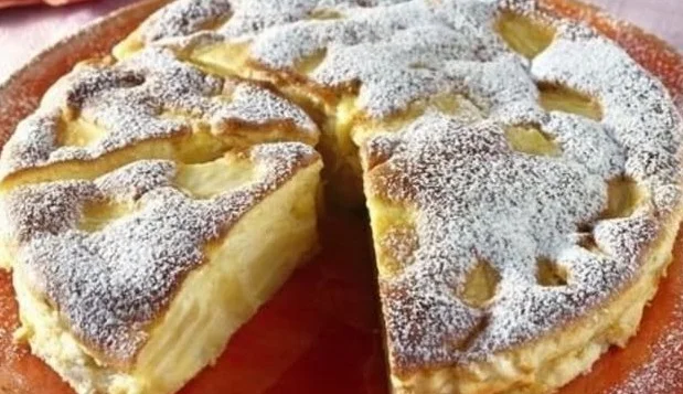 Italienischer Apfelkuchen mit Schmand