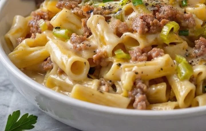 Käse Lauch Pasta mit Hackfleisch