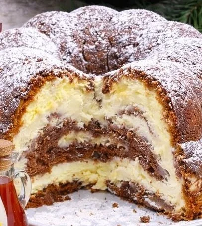 Quark Gugelhupf mit Vanillepudding