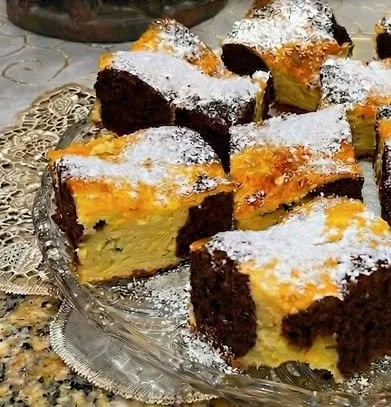 Deliziosa Tag und Nacht Kuchen, perfekt für feierliche Anlässe und dessertliebhaber.