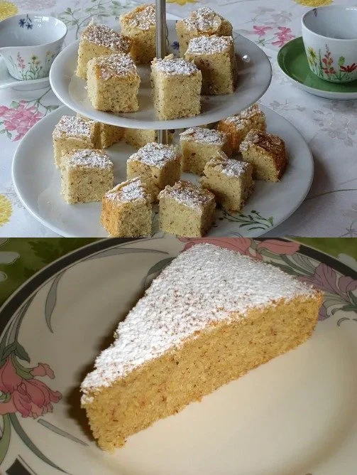 Amaretto-Mandel-Kuchen mit Mandeln und Amaretto dekoriert