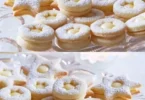 Leckere selbstgemachte Eierlikörplätzchen auf einem Teller