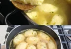 Fantastische Grießklößchen nach Omas Rezept auf einem Teller serviert