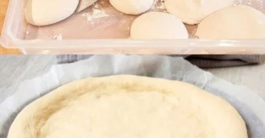 Hausgemachter Pizza Teig auf einer Holzplatte vorbereitet für Pizza