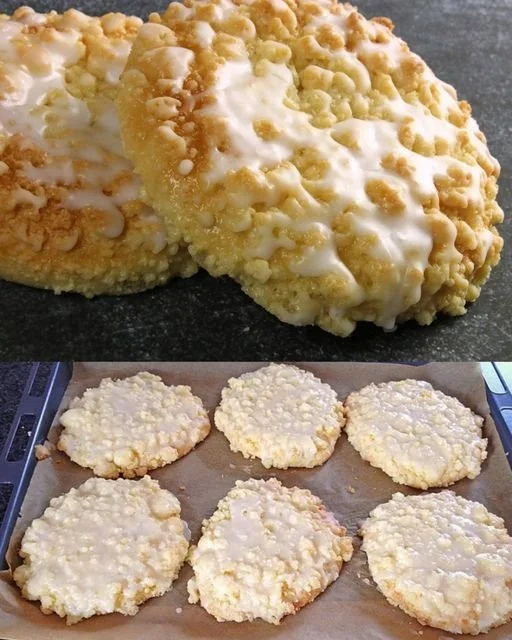 Frisch gebackene Streuseltaler mit köstlicher Streuselschicht