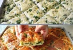 Leckere griechische Spinat-Pastete mit Spinat und Feta gefüllt.