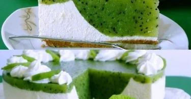 Leckerer Kiwi-Cremekäsekuchen mit frischen Kiwi-Scheiben.