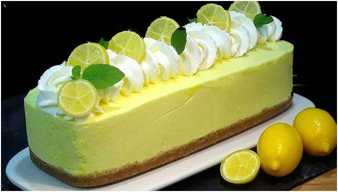 Leckerer No-Bake-Rahmkäsekuchen mit frischen Zutaten und cremiger Textur.