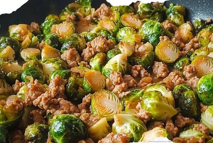 Würzige Rosenkohl-Hackfleisch-Pfanne