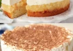 Apfel-Quark-Torte mit frischen Äpfeln und Quark, serviert auf einem Teller.