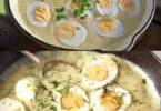 Eier mit Senfsauce, ein einfaches und schmackhaftes Rezept für ein klassisches Gericht.