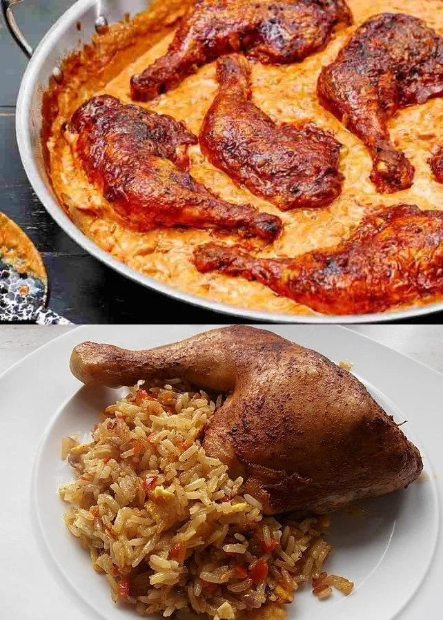 Hähnchenschenkel mit würzigem Reis auf einem Teller, garniert mit frischen Kräutern.