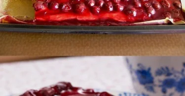 Saftiger Kirschkuchen mit frischen Kirschen und cremigem Belag