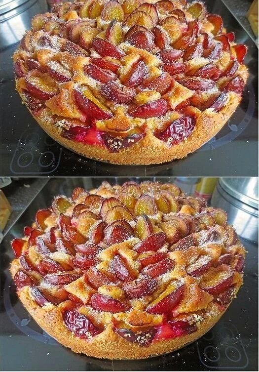 Saftiger Pflaumenkuchen mit frisch gebackenen Pflaumen und aromatischen Gewürzen