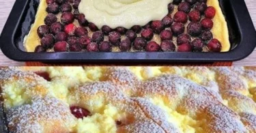 Quark Kirschkuchen mit Kirschen und Käsefüllung auf einem Teller