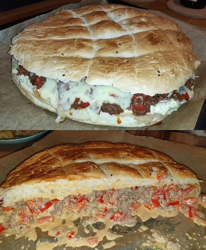 Türkische Fladenbrot Pizza mit frischen Zutaten und leckerem Belag