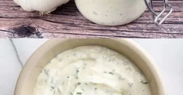Großmutters selbstgemachte Knoblauchsauce in einer Schüssel
