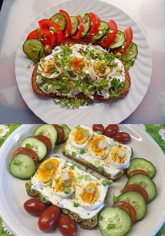 Hausgemachter Brotsalat mit frischem Gemüse und Kräutern