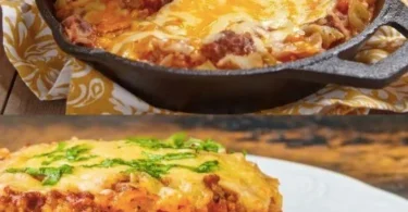 Käse-Reis-Auflauf mit Hackfleisch und schmelzendem Käse im Ofen gebacken