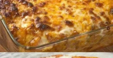 Leckeres Nudelauflauf-Gericht aus Nudeln, Käse und Gemüse