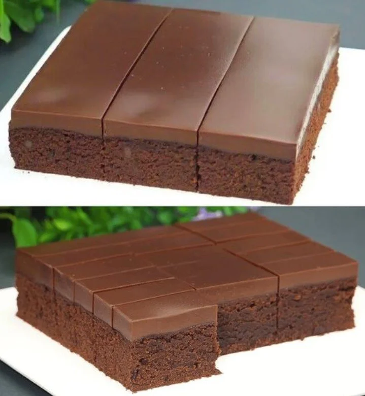 Saftiger Schokoladenkuchen mit Schokoladenglasur und Dekoration