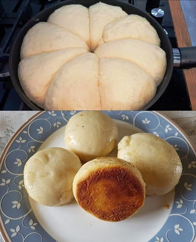 Süße Dampfdumplings serviert auf einem Teller, mit frischen Früchten garniert.
