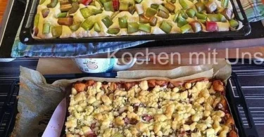 Schneller Rhabarber-Crumble-Kuchen frisch aus dem Ofen, lecker und saftig