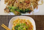Schale mit Chinesisch gebratenen Nudeln, Hühnchen, Gemüse und Ei