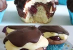 Leckere Donauwellen Muffins mit Kirschen und Schokolade