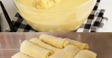 Quark Pfannkuchen mit Zimtzucker ohne Mehl auf einem Teller serviert.