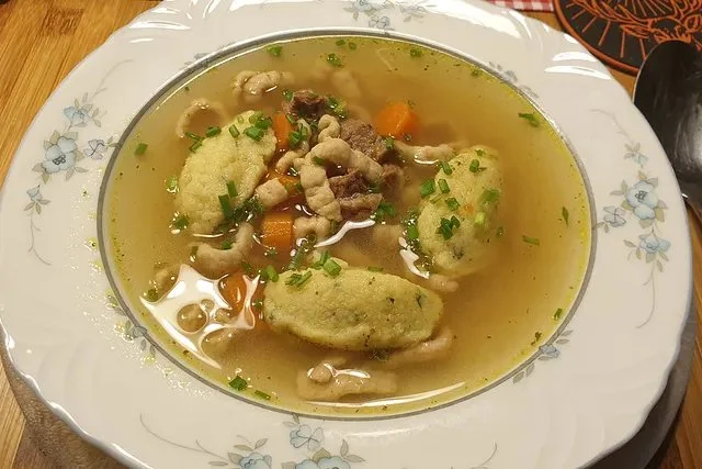 Rinderbrühe und Rinderfond