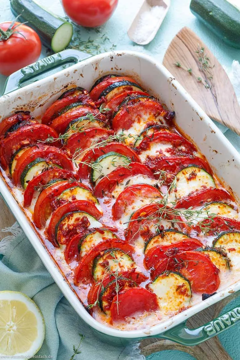 Tomaten-Zucchini-Auflauf mit Mozzarella